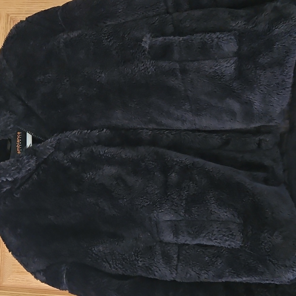 Ambiance Outerwear Faux Fur Teddy Coat Jacket Sz. M Zip Up pockets - Picture 2 of 8